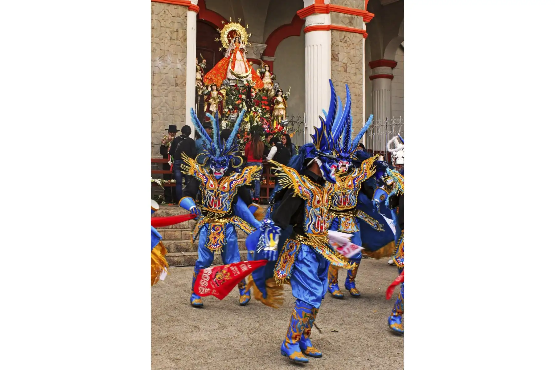 Con el fin de reconocer su trascendencia entre las expresiones artísticas y tradicionales, el Ministerio de Cultura declaró la danza Diablada Puneña como Patrimonio Cultural de la Nación, considerando la importancia que esta expresión ocupa en la identidad festiva y religiosa de la población de Puno. Foto: ANDINA/Archivo