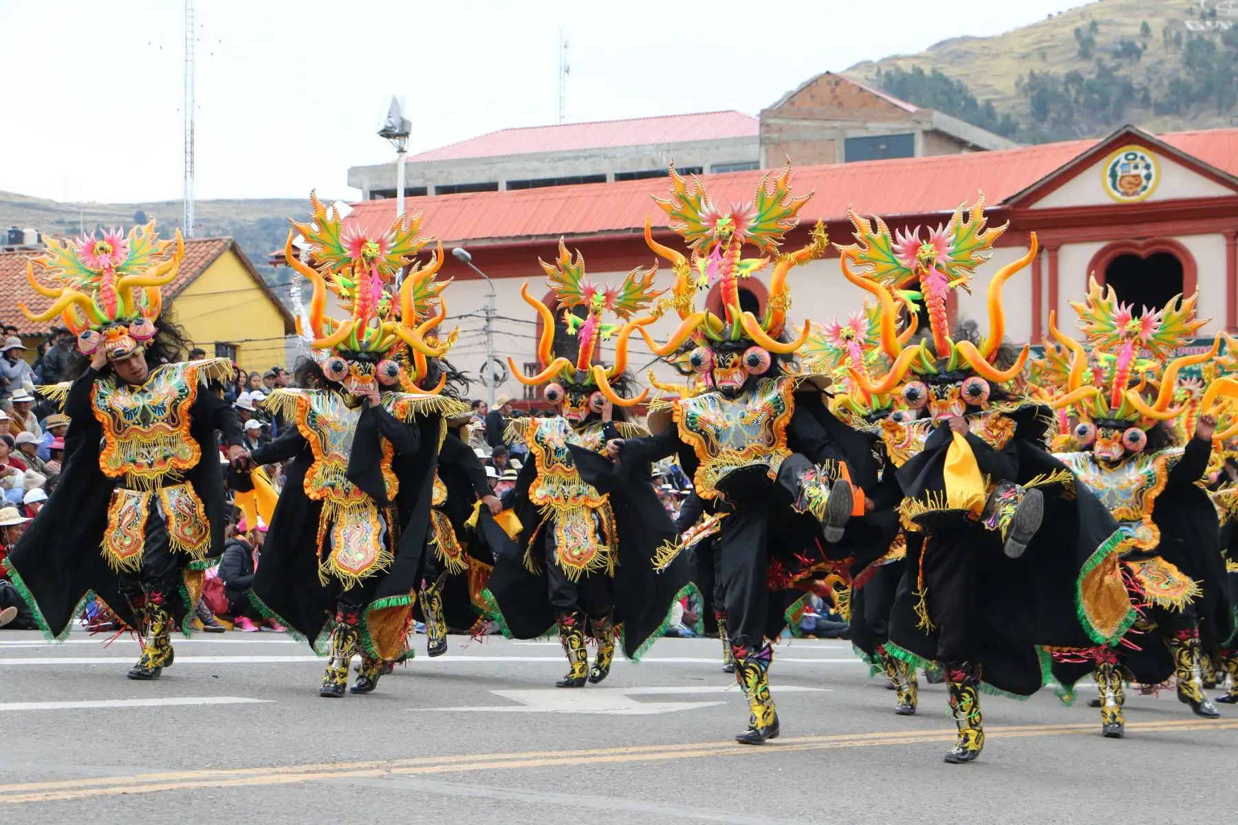 Con el fin de reconocer su trascendencia entre las expresiones artísticas y tradicionales, el Ministerio de Cultura declaró la danza Diablada Puneña como Patrimonio Cultural de la Nación, considerando la importancia que esta expresión ocupa en la identidad festiva y religiosa de la población de Puno. Foto: ANDINA/Archivo
