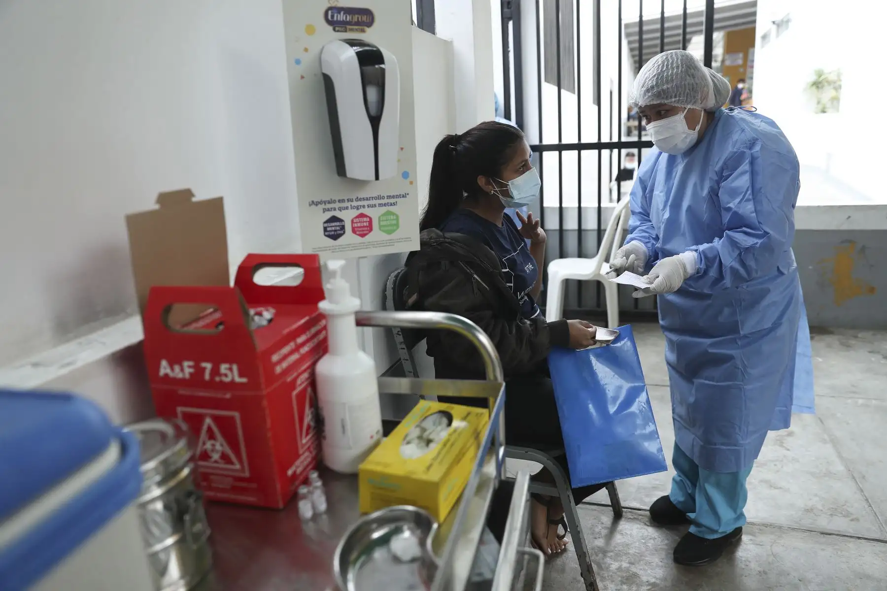 Se inició Vacunación en el Centro de Salud San Genaro de chorrillos.Foto:ANDINA/Carla Patiño Ramírez