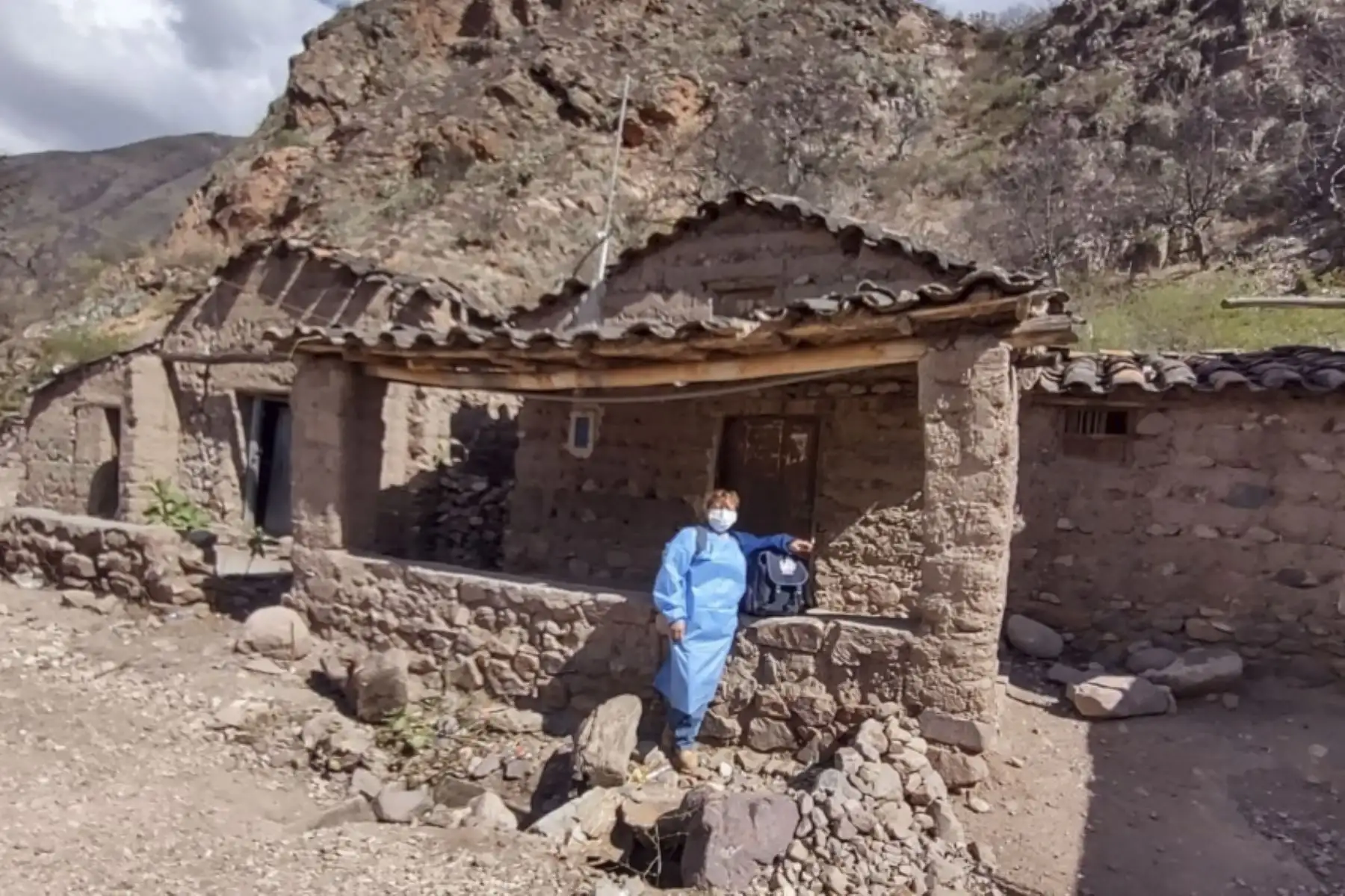 En Ayacucho, las brigadas de salud recorren las zonas más alejadas de la región para proteger, casa por casa, a más peruanos contra la covid-19. Foto:Minsa