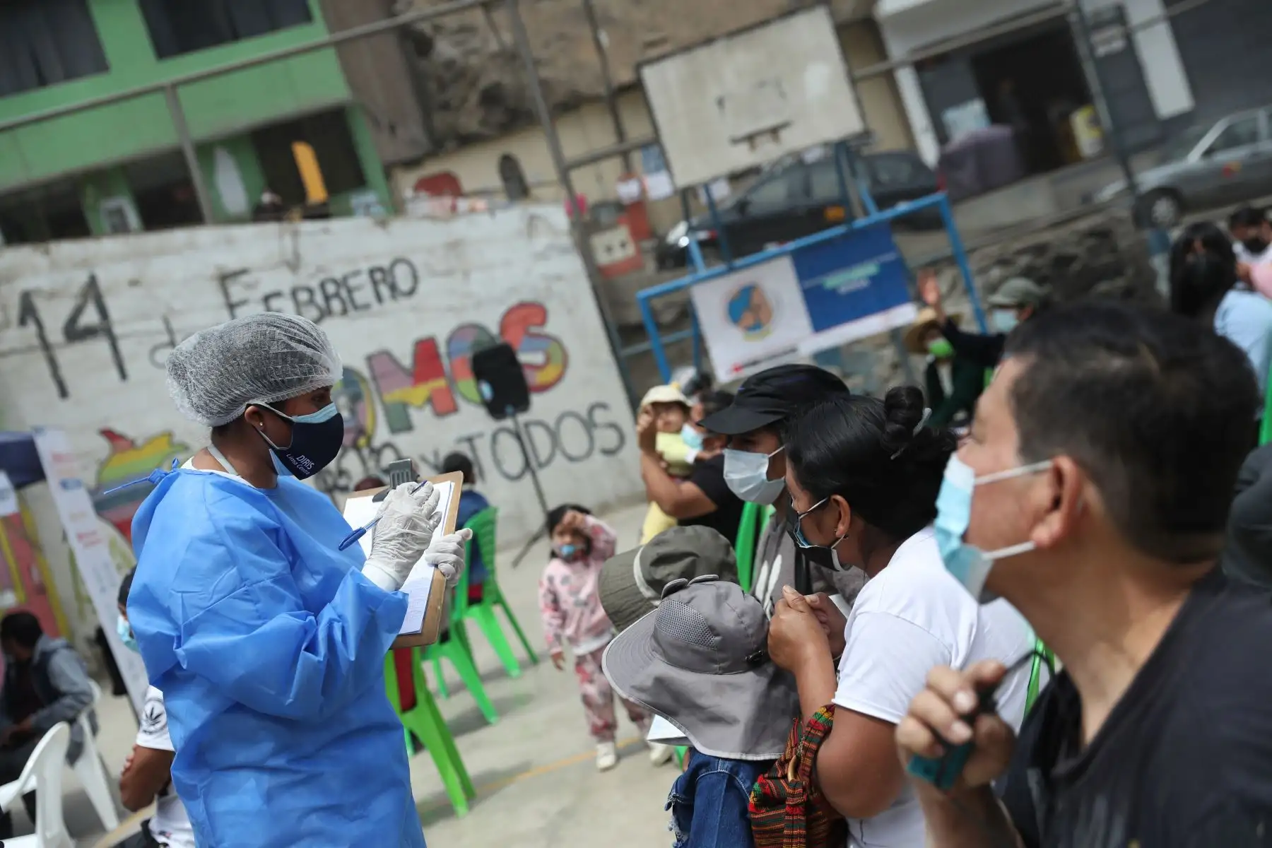 Campaña de vacunación contra la covid-19 y la influenza “Vamos a tu encuentro" se realizó en la Loza Deportiva 14 de Febrero, en San Juan de Lurigancho. Foto: ANDINA/Carla Patiño