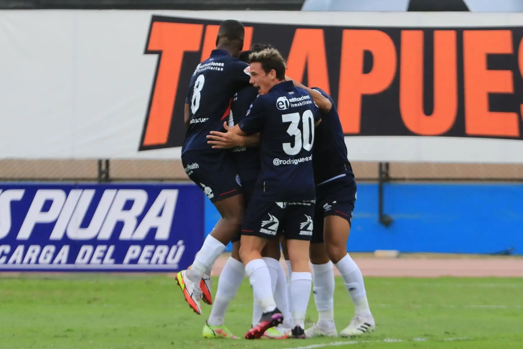 Universitario de Deportes se enfrenta a Deportivo Municipal en el estadio Miguel Grau del Callao por la Fase 2 de la Liga 1. Foto: FPF
