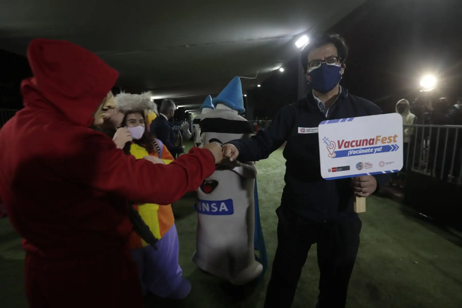 2´121,222 de peruanos fueron vacunados en la semana contra el covid-19 mientras que el Vacuna Fest, donde las personas acuden disfrazados de sus personajes favoritos, se viene realizando en diversas regiones del país. Foto: Minsa
