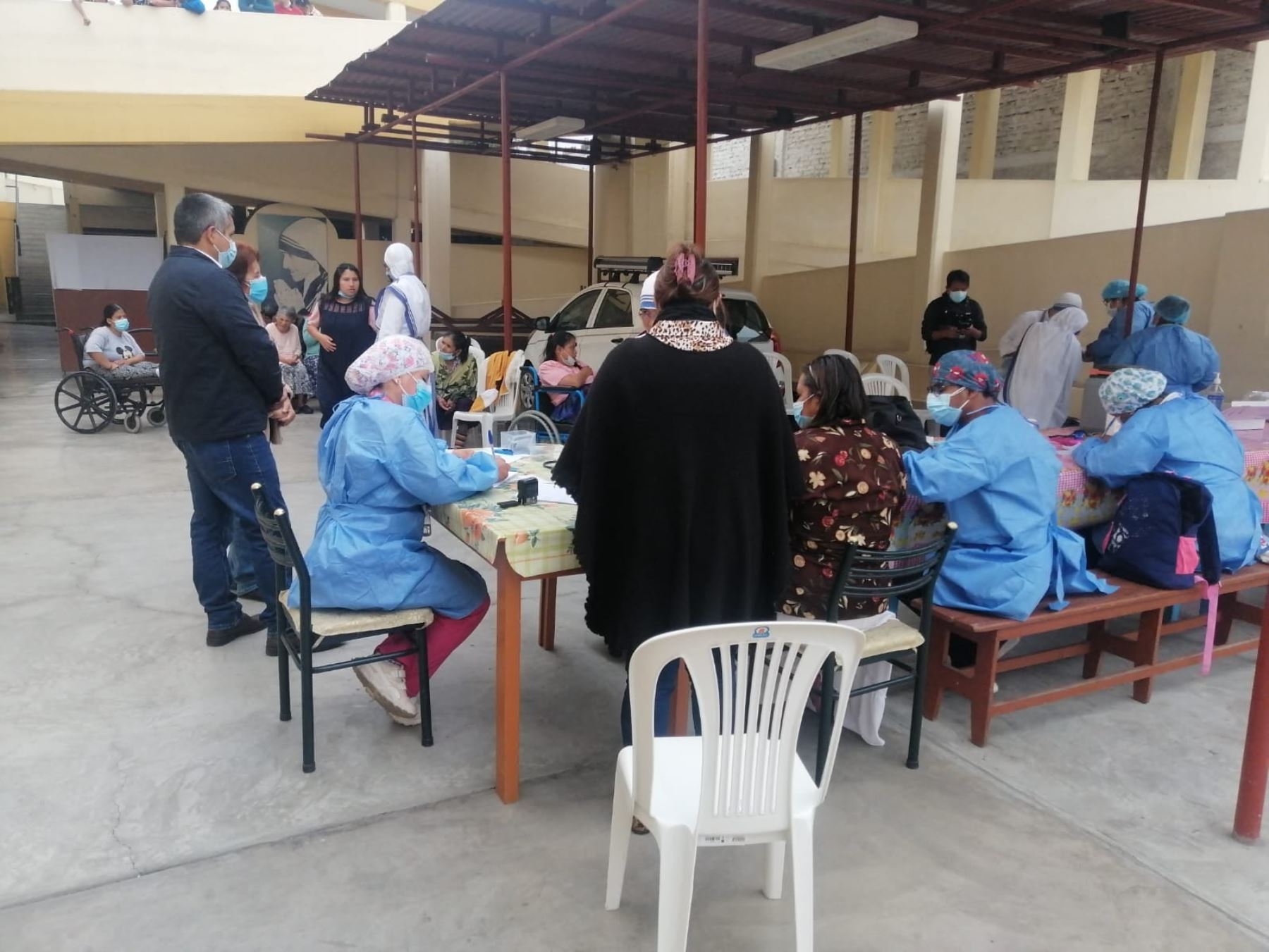 Áncash prioriza aplicación de vacunas contra el covid-19 a personas vulnerables. El fin de semana se desarrolló jornada en un albergue de Chimbote que acoge a personas vulnerables. ANDINA/Difusión