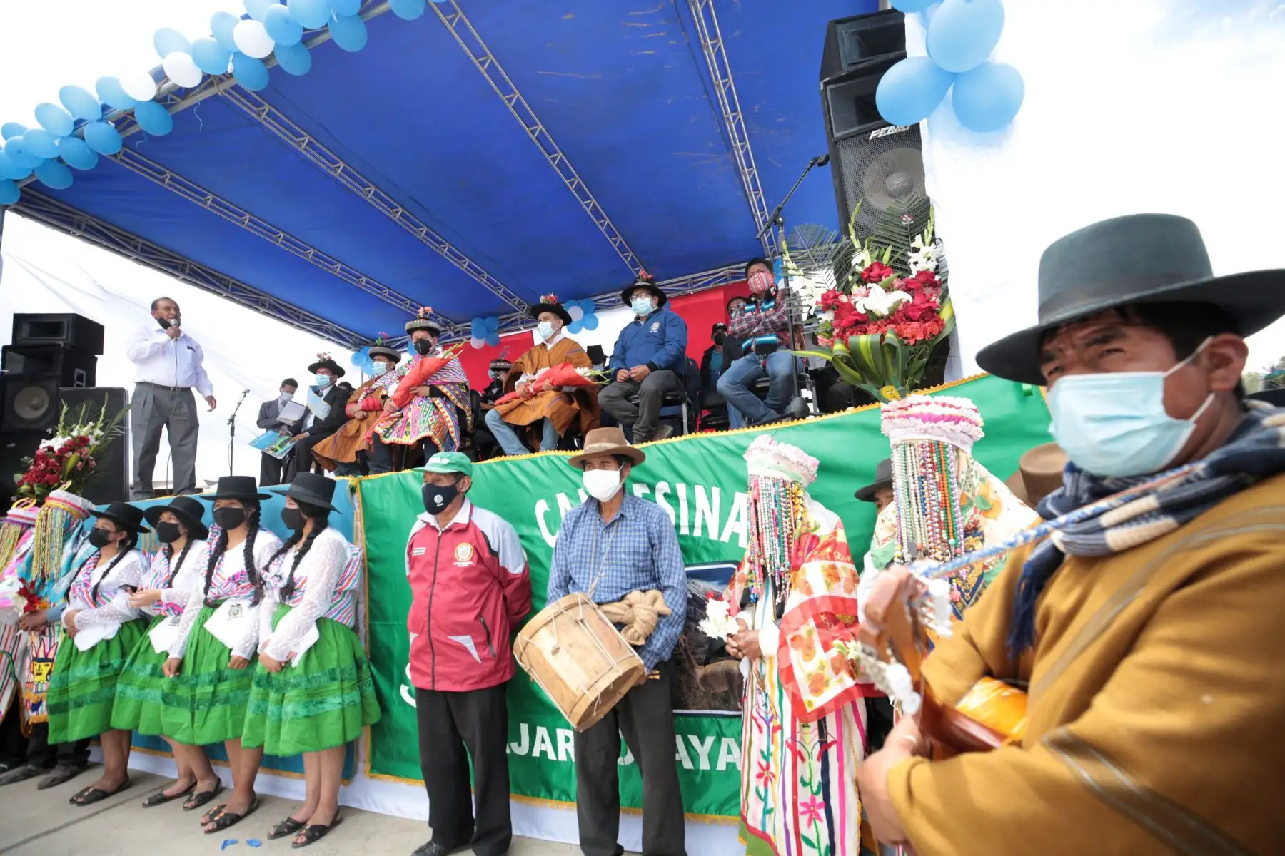 El presidente del Consejo de Ministros, Guido Bellido, participa en el espacio de diálogo para el desarrollo del distrito de Canaria en la región Ayacucho. Foto: ANDINA/PCM