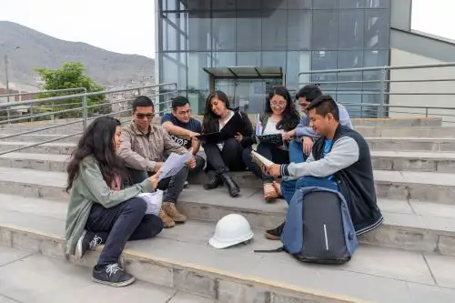 El Programa Nacional de Becas y Crédito Educativo (Pronabec), del Ministerio de Educación, recomienda cuidar la salud de manera integral y atender de forma equilibrada sus tres componentes: bienestar físico, mental y social. ANDINA/ Pronabec.