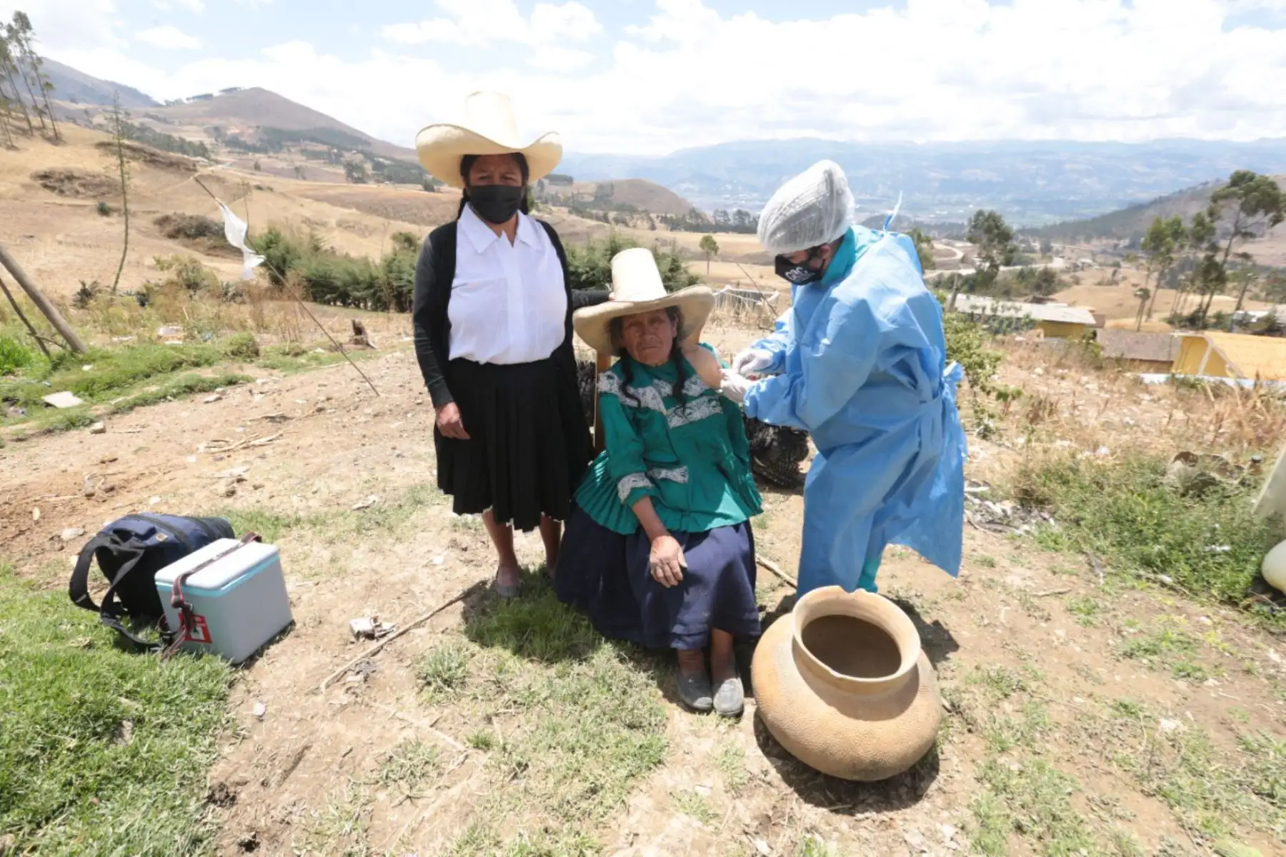 Pobladores de diversas provincias de Cajamarca reciben la vacuna contra la covid-19. Foto: ANDINA/Difusión