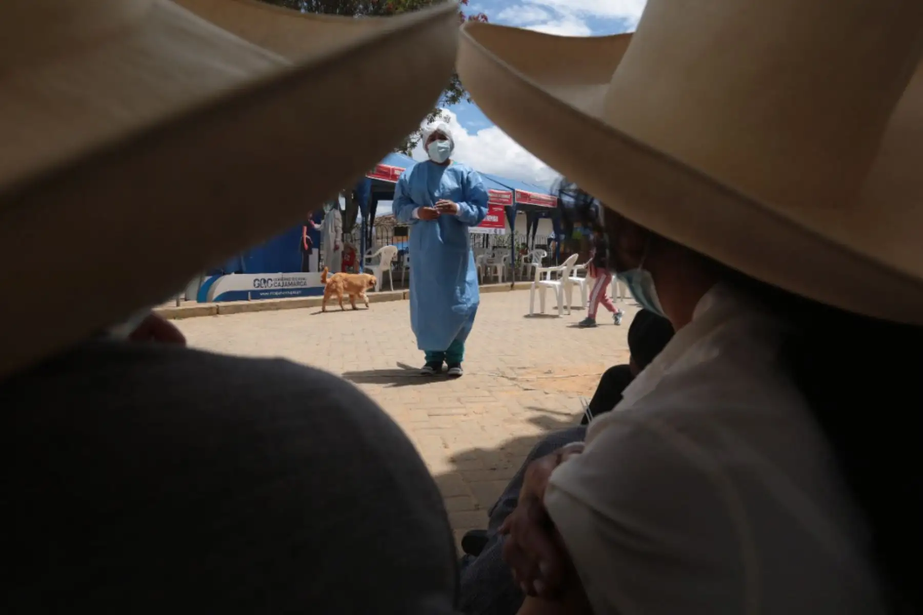 Pobladores de diversas provincias de Cajamarca reciben la vacuna contra la covid-19. Foto: Minsa