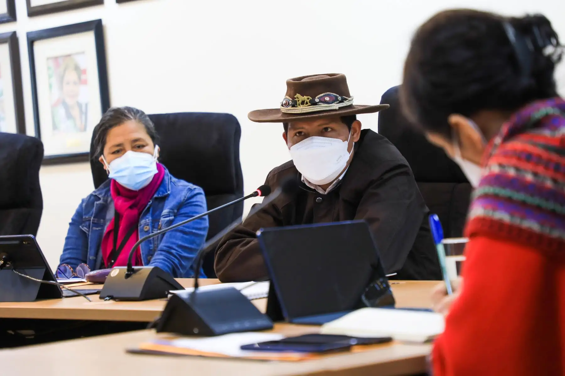 Reunión con ministro de Desarrollo Agrario y Riego sobre acciones conjuntas del Ejecutivo a la mujer agraria. Foto: Mimp