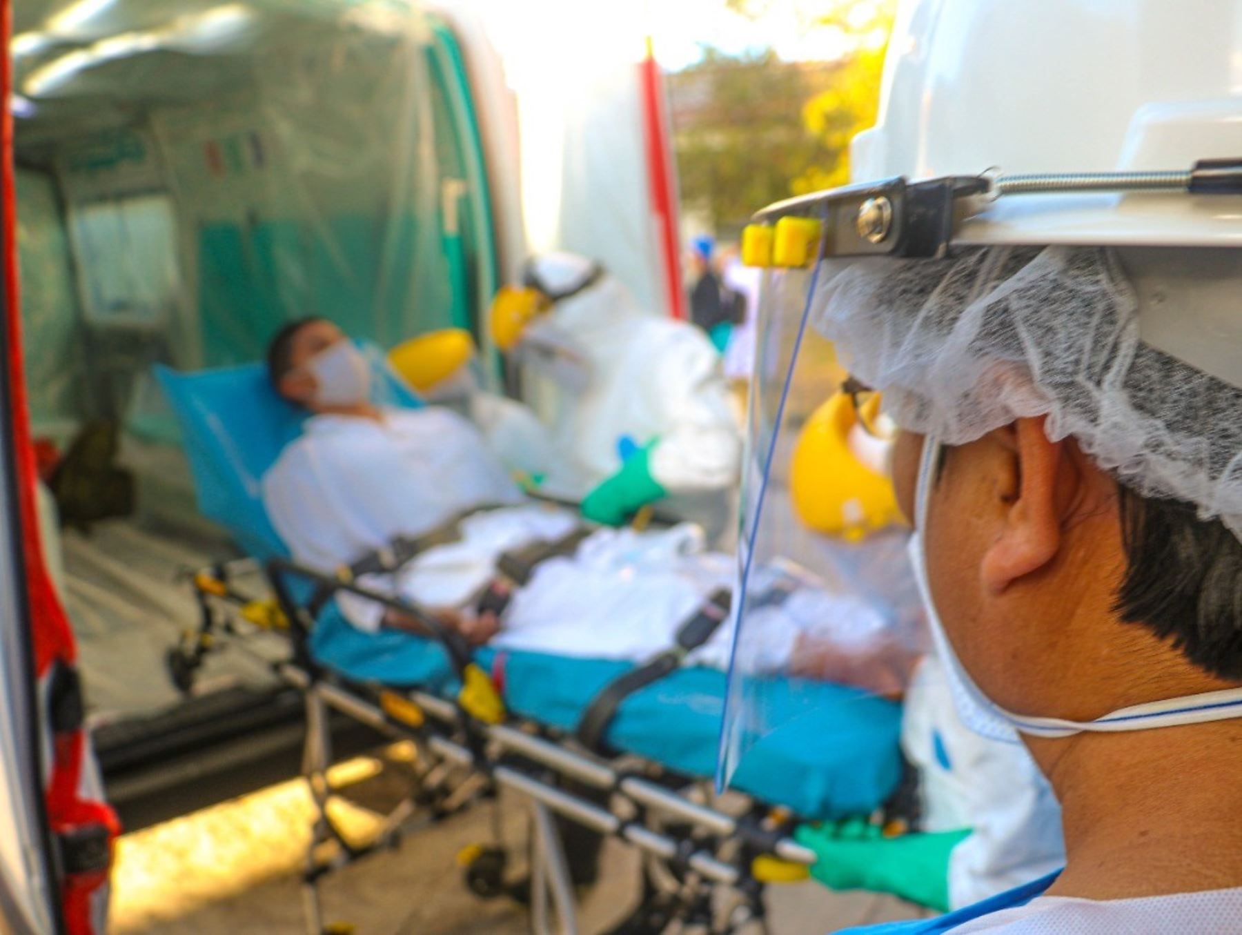 El 72 % de hospitalizados por covid-19 en Ayacucho son personas que no recibieron la vacuna contra esa enfermedad, reveló la Dirección Regional de Salud (Diresa). ANDINA/Difusión