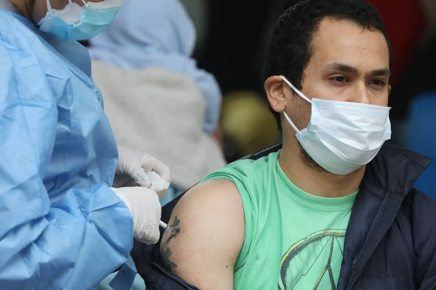 El Ministerio de Salud realiza la supervisión del inicio de la vacunación contra la covid-19 a las personas mayores de 23 años de edad.
Foto: ANDINA/ Andrés Valle