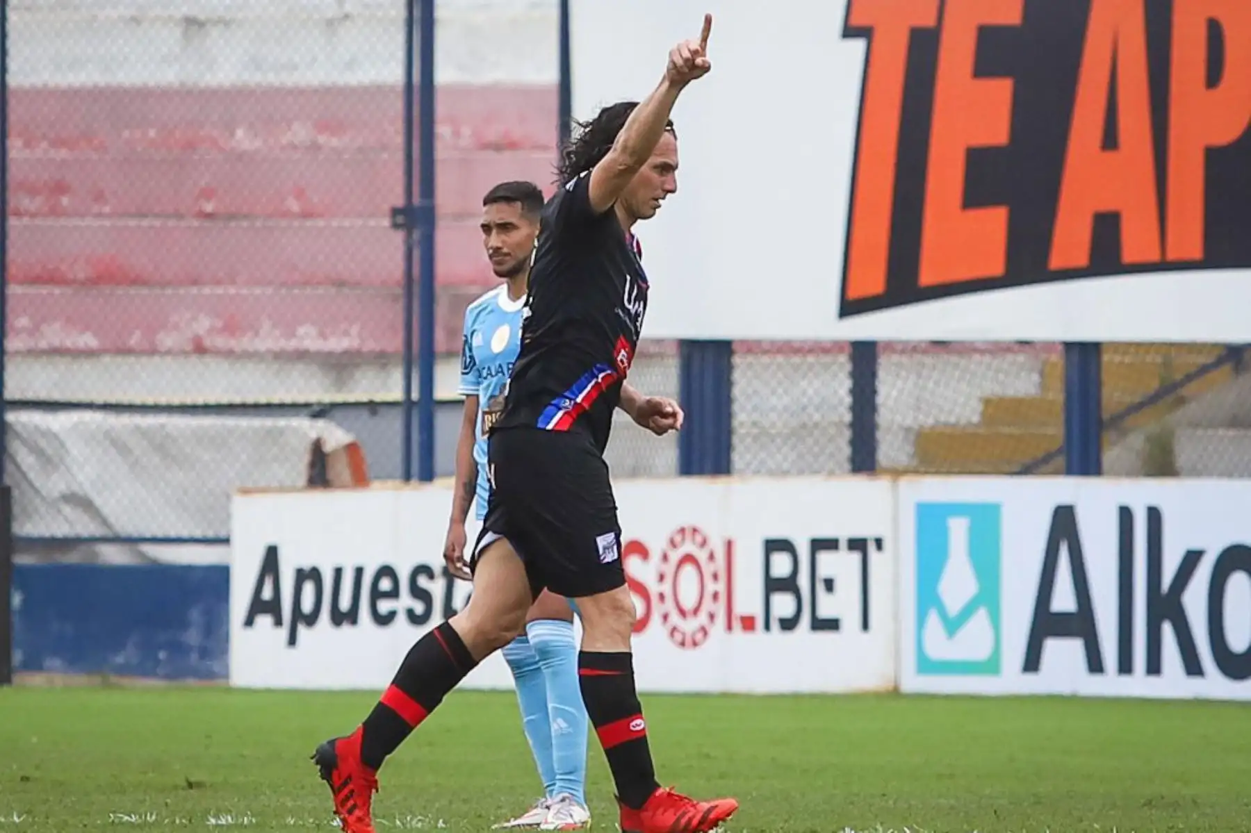 José Carlos Fernández pone el 2-0. Carlos Manucci derrota 3-1 a Sporting Cristal por la Fase 2 de la Liga 1. Foto: FPF