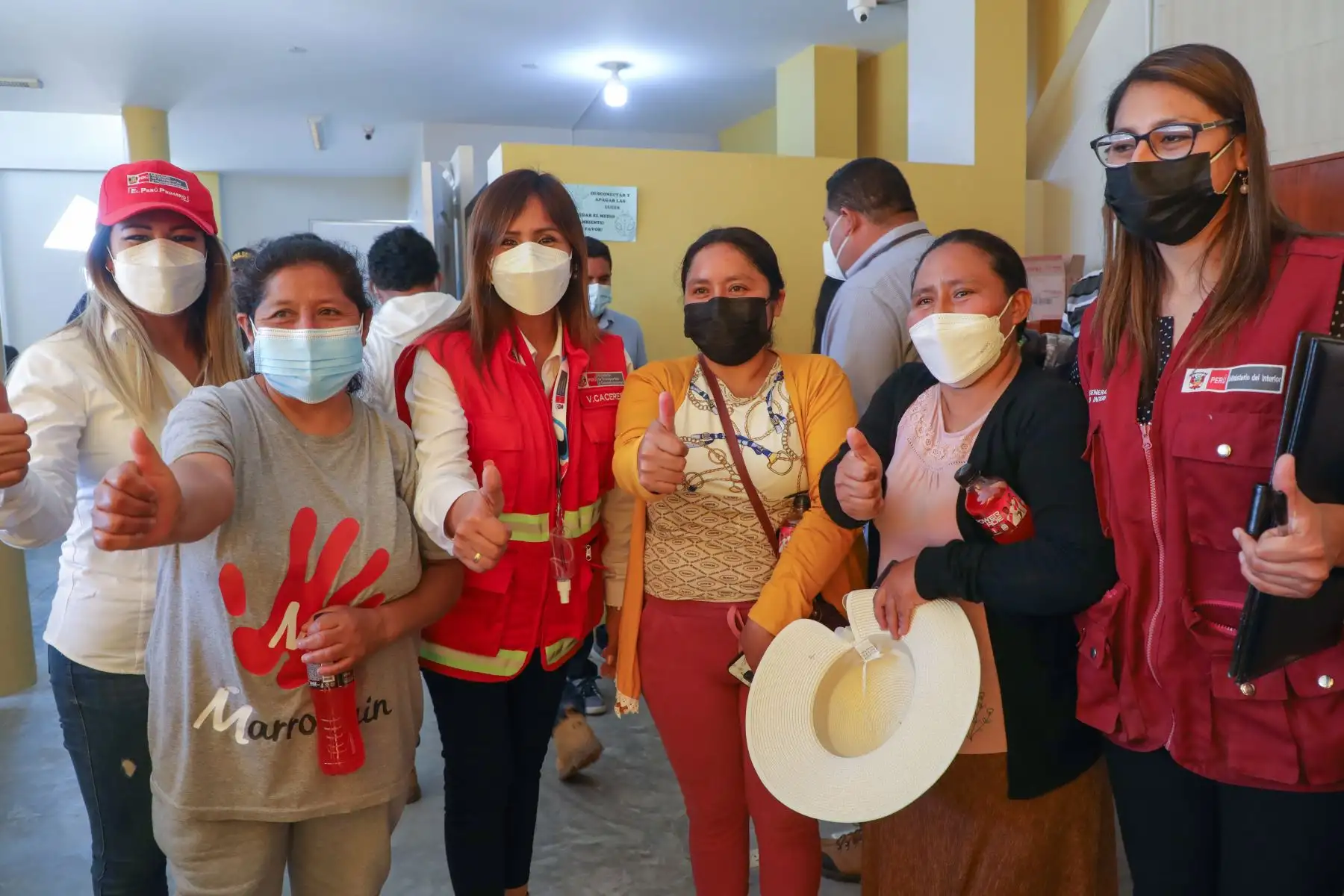 Acompañada de un equipo técnico del Ministerio de Transportes y Comunicaciones (MTC), la viceministra de Transportes, Verónica Cáceres, inspeccionó las zonas de Paracas y Santa Cruz de Villacurí, en la región Ica, con la finalidad de atender las demandas de la población en torno a la seguridad vial en el tercer tramo de la autopista Panamericana Sur, a cargo de la Concesionaria Vial del Perú S.A. Foto: MTC
