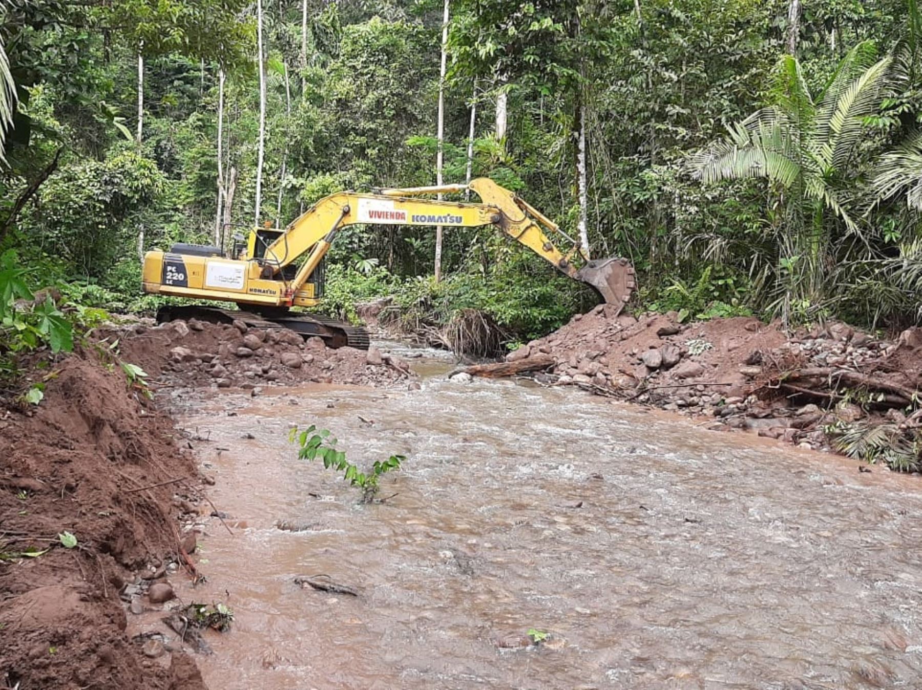 Culminan trabajos de limpieza y descolmatación de la quebrada Seasme, ubicada en el distrito de Nieva, región Amazonas, que evitarán posibles desbordes e inundaciones, informó el Ministerio de Vivienda. ANDINA/Difusión