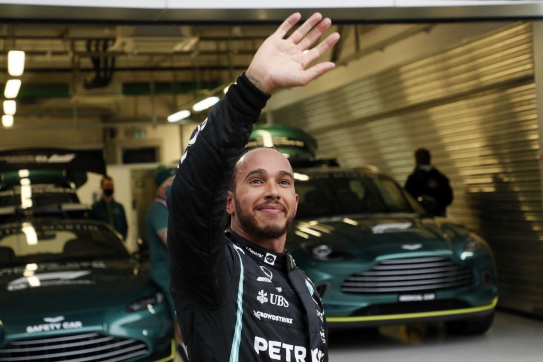 Lewis Hamilton logra su triunfo cien en Rusia