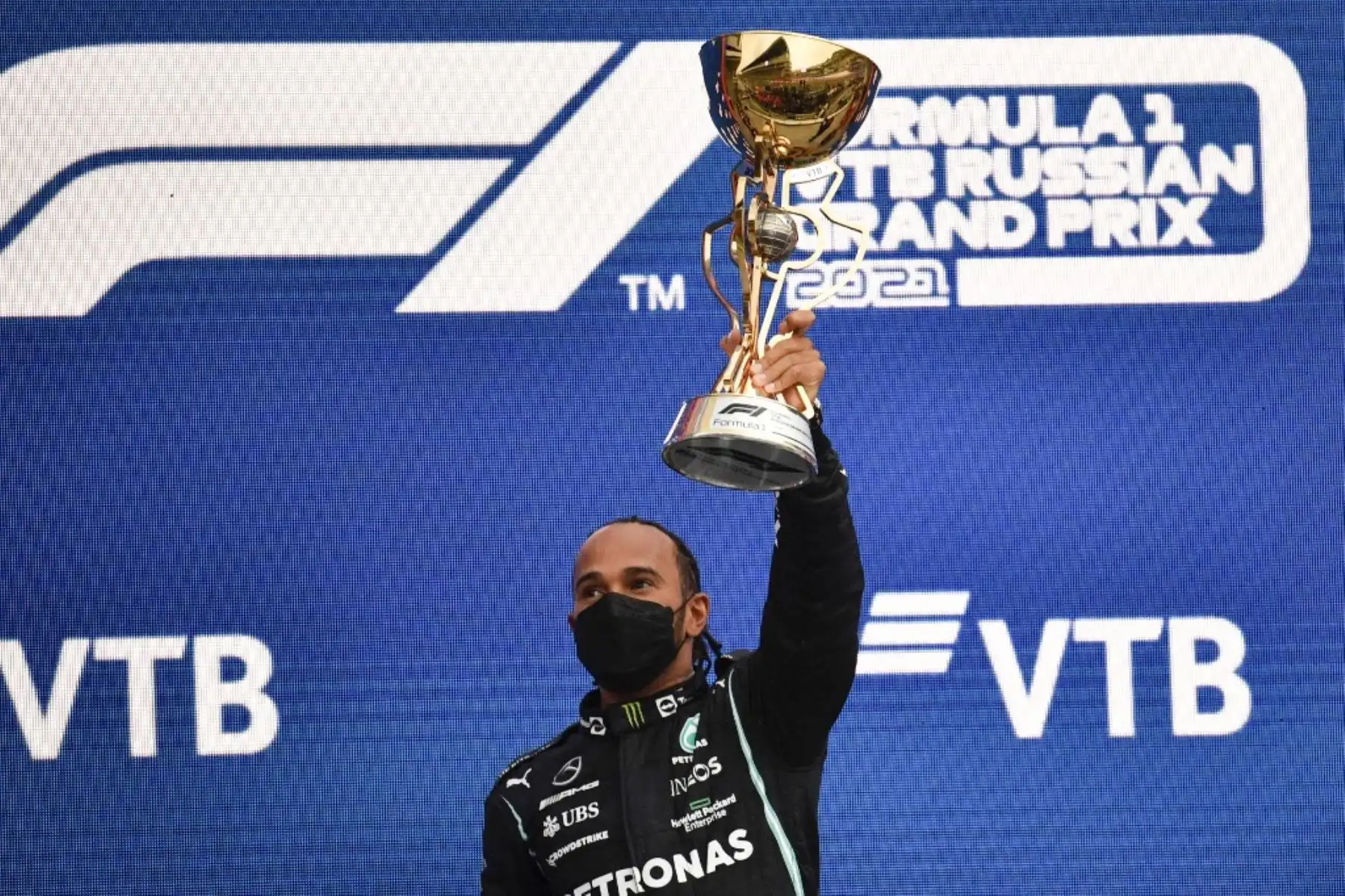 Lewis Hamilton logró su victoria cien en Sochi