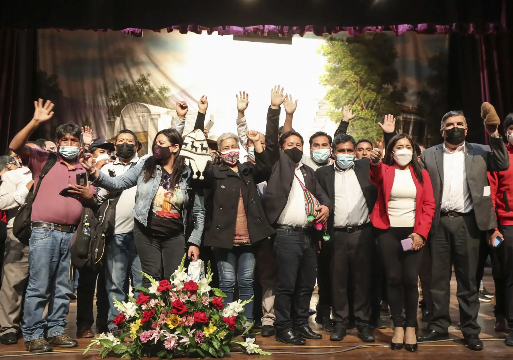 El presidente del Consejo de Ministros, Guido Bellido, participa en encuentro con organizaciones sindicales y sociales, en la región Arequipa. Foto: PCM