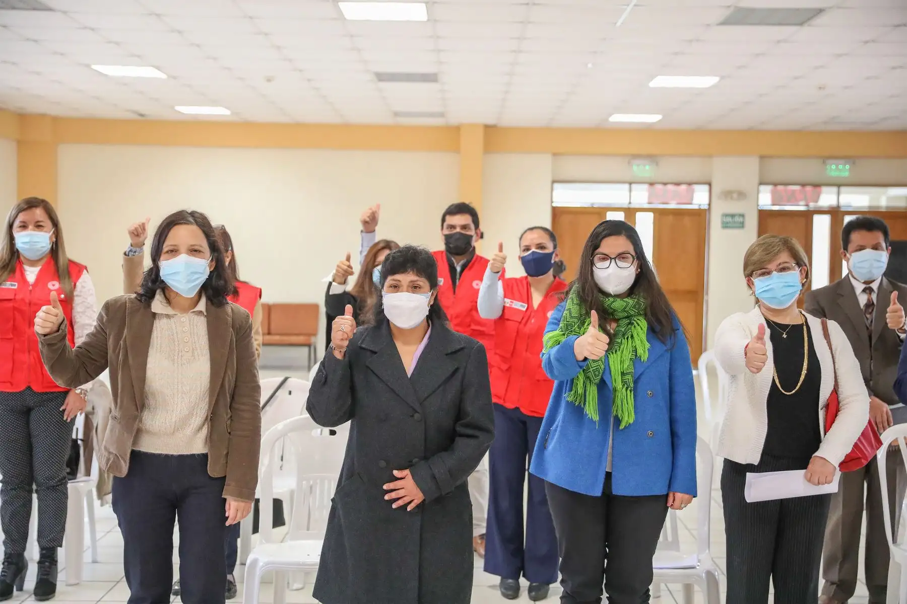 La Primera Dama Lilia Paredes junto a la ministra de la Mujer y Poblaciones Vulnerables, Anahí Durand, participaron en el lanzamiento de la estrategia "Caso por Caso hasta llegar a Casa" en el Centro de Acogida Residencial (CAR) "Hogar Divino Jesús", en el distrito de San Miguel.
Foto: ANDINA/Andrés Valle