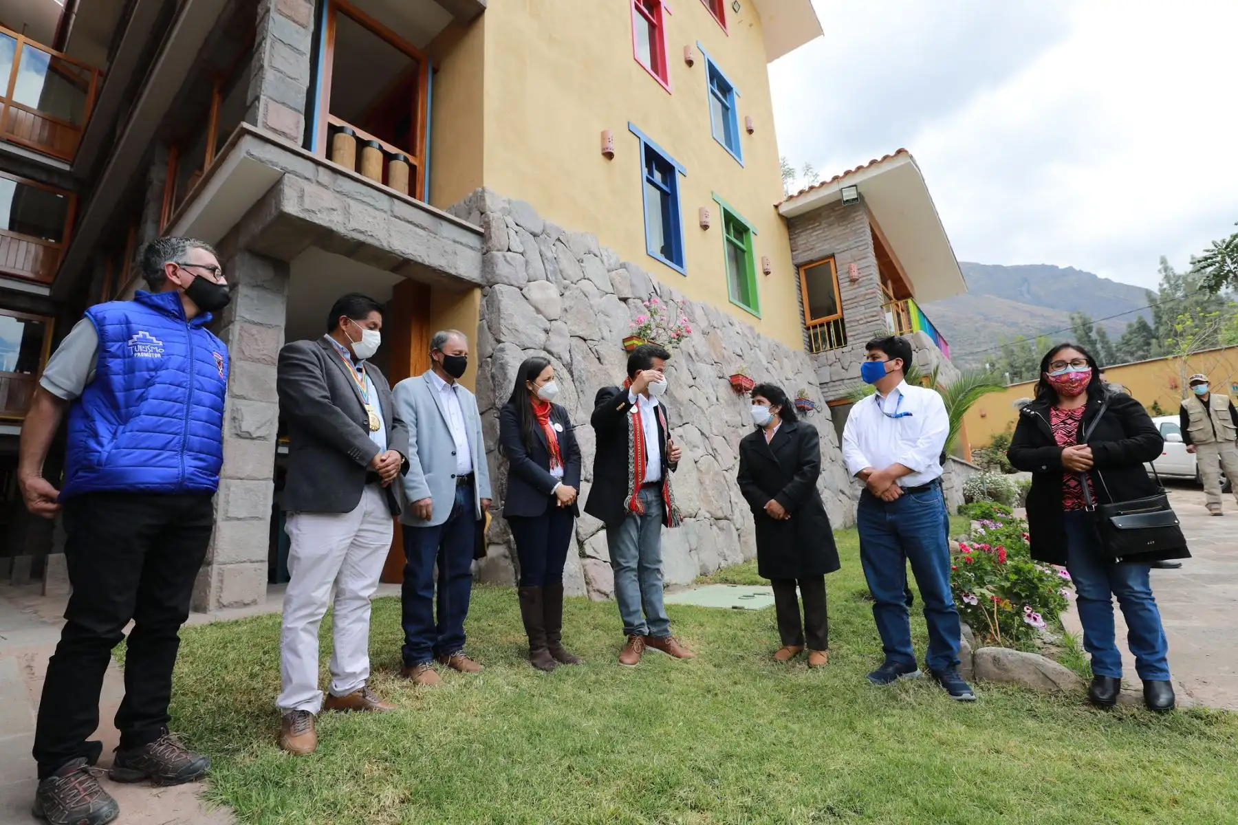 Cusco: EsSalud firma convenio de cooperación con Vidawasi para atender cáncer infantil