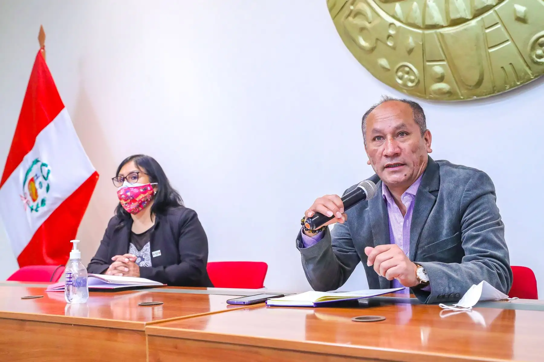Juan Silva, Ministro de Transporte y Comunicaciones participó en la audiencia de la Comisión de Transportes y Comunicaciones del Congreso en el Cusco.
Foto:MTC