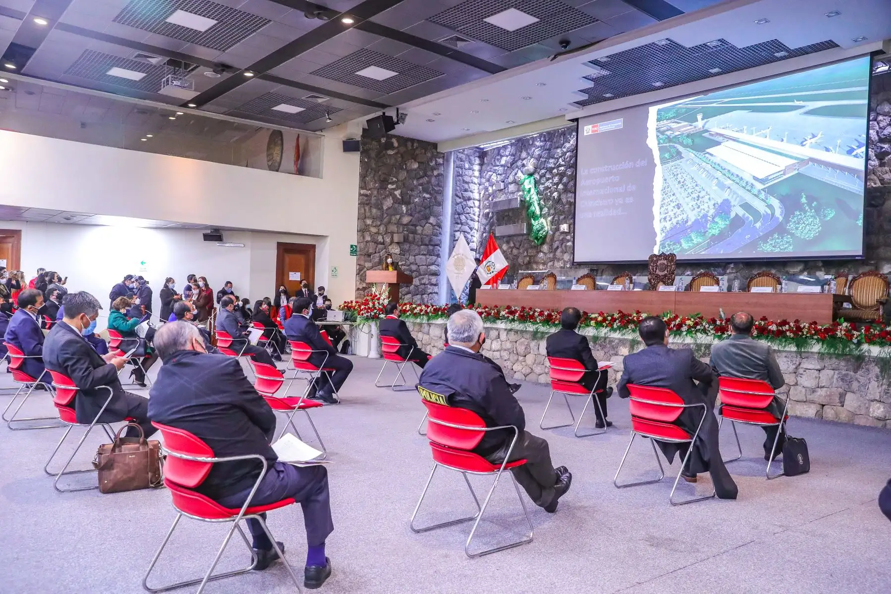 Juan Silva, Ministro de Transporte y Comunicaciones participó en la audiencia de la Comisión de Transportes y Comunicaciones del Congreso en el Cusco.
Foto:MTC