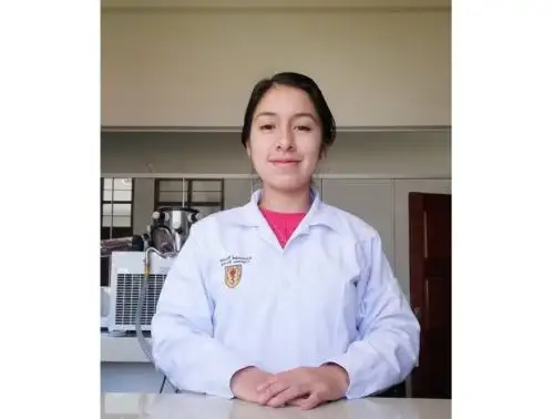 Conoce a Lorena Cruz Rojas, la joven talento de Amazonas que fomenta el interés por la ciencia, en especial por los virus.