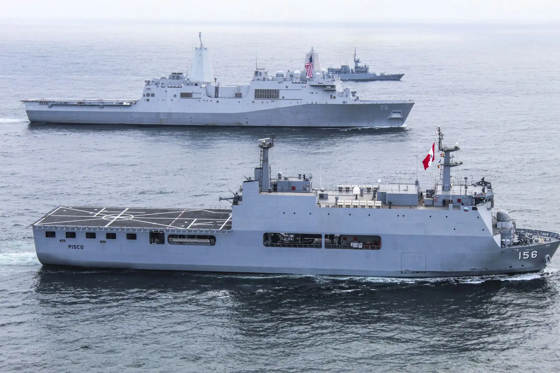 En el marco del Bicentenario institucional, la Marina de Guerra del Perú viene ejecutando, el Ejercicio Multinacional UNITAS –LXII.  Se realizó el ejercicio Photoex, donde se pudo apreciar el despliegue de las unidades navales participantes en el Ejercicio Multinacional Unitas LXII - 2021.
Foto: Marina de Guerra del Perú