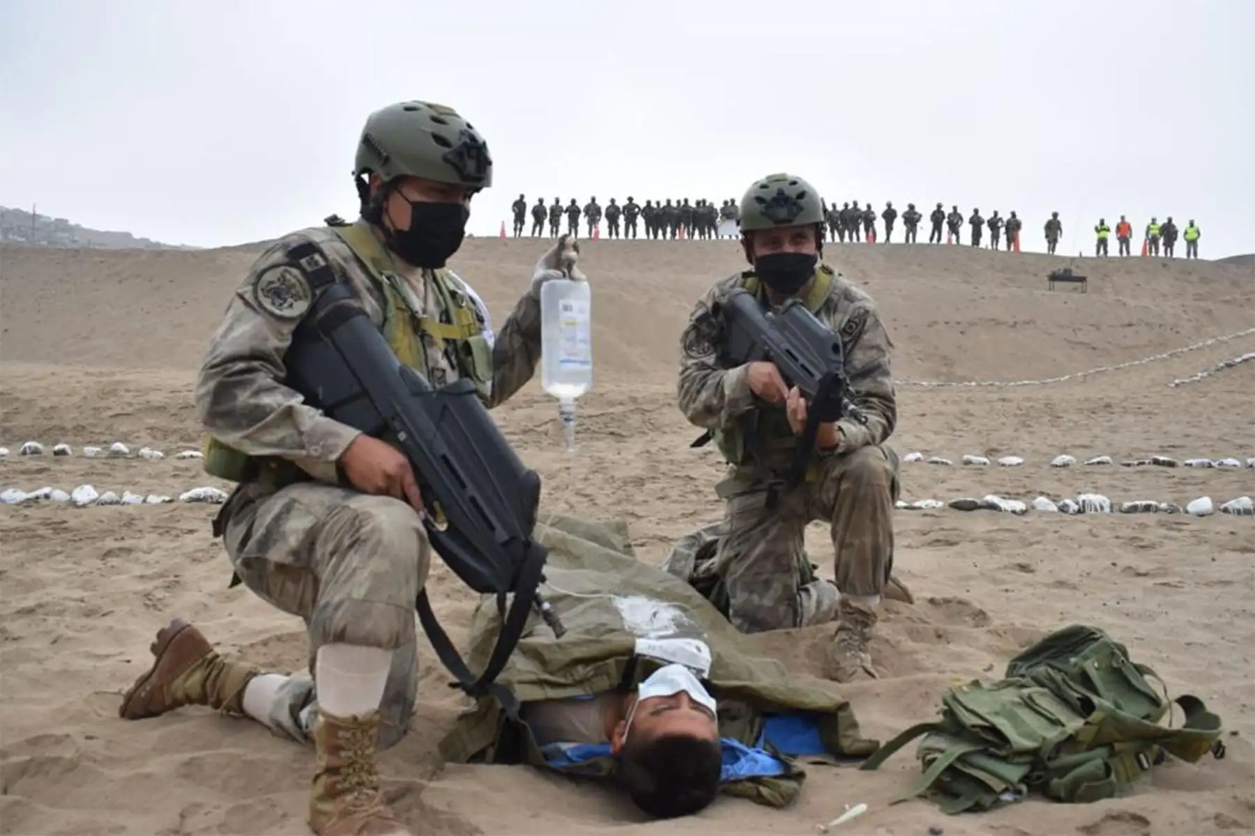 En el marco del Bicentenario institucional, la Marina de Guerra del Perú viene ejecutando, el Ejercicio Multinacional UNITAS –LXII.  Se realizó el ejercicio Photoex, donde se pudo apreciar el despliegue de las unidades navales participantes en el Ejercicio Multinacional Unitas LXII - 2021.
Foto: Marina de Guerra del Perú