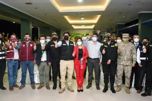 El ministro del Interior, Juan Carrasco, participó en la I Sesión Extraordinaria del Consejo Provincial de Seguridad Ciudadana, de San Ignacio, en Cajamarca.y juramentó a dos juntas vecinales. ANDINA/ Ministerio del Interior