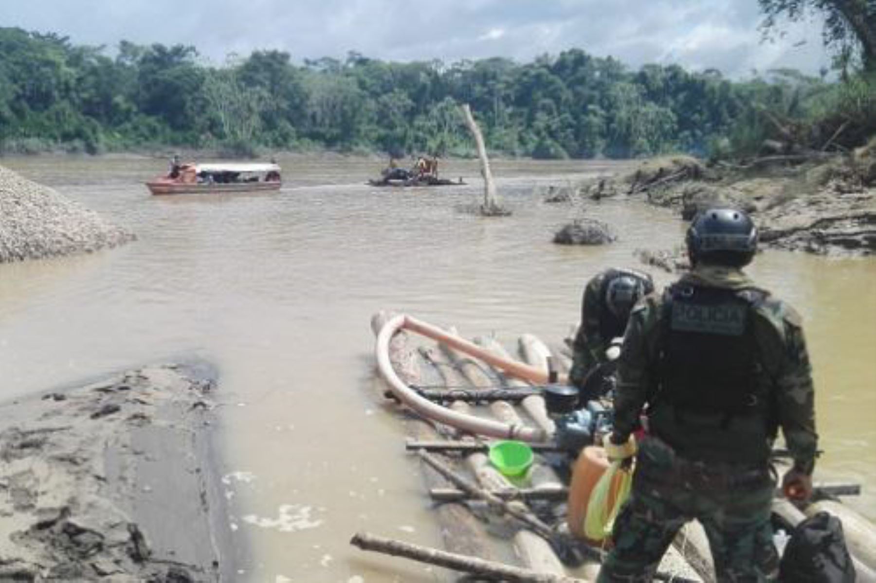 Minería ilegal en El Cenepa, región Amazonas. Foto: ANDINA/Difusión