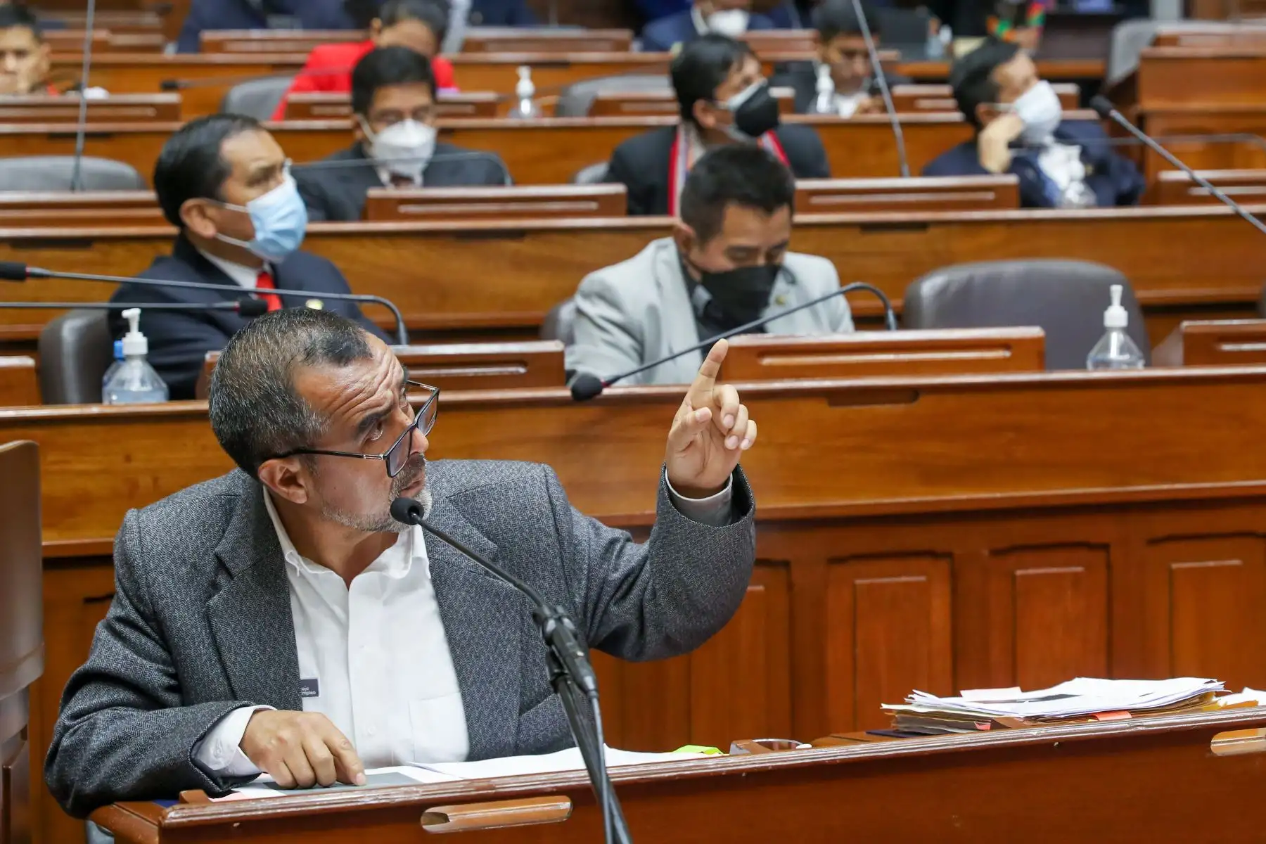 El ministro de Trabajo, Iber Maraví, inició su exposición ante el pleno del Congreso, en el marco del pliego interpelatorio en su contra, presentado por un sector del parlamento. Foto: ANDINA/Congreso