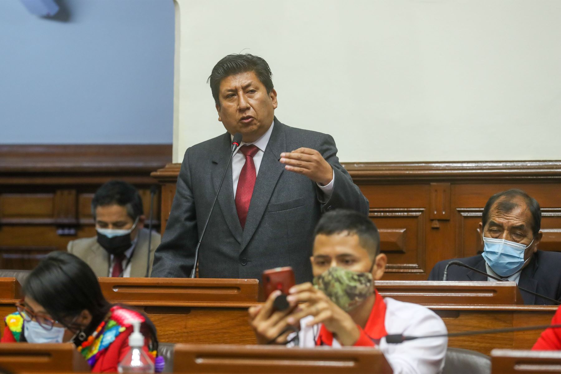 Congresista Waldemar Cerrón de Perú Libre, participa en el Congreso de la República.
Foto: Congreso