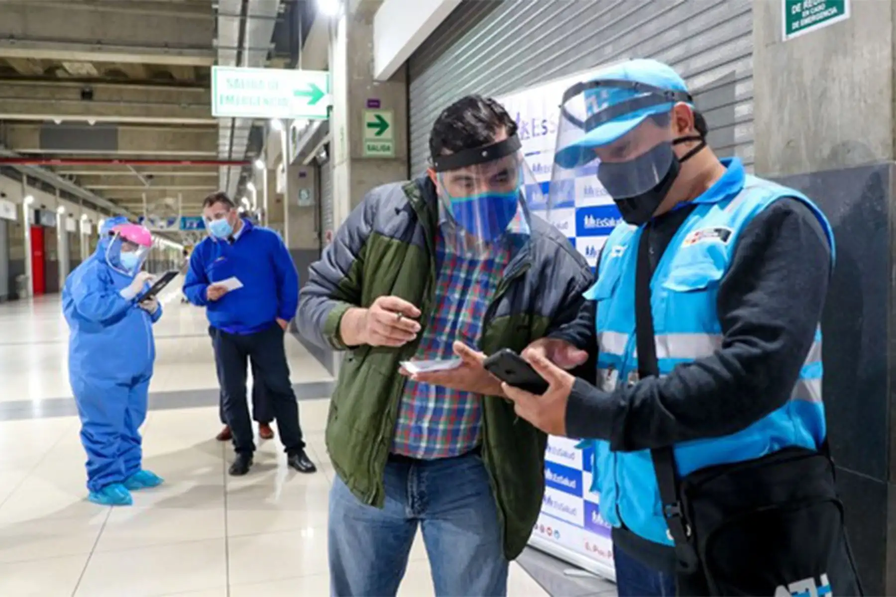 La iniciativa se da en el marco de la campaña “Vamos a tu encuentro ¡Vacúnate Ya!" que el Minsa impulsa para ampliar el acceso a la vacuna y cerrar brechas en poblaciones vulnerables y sectores alejados. ANDINA/Renato Pajuelo