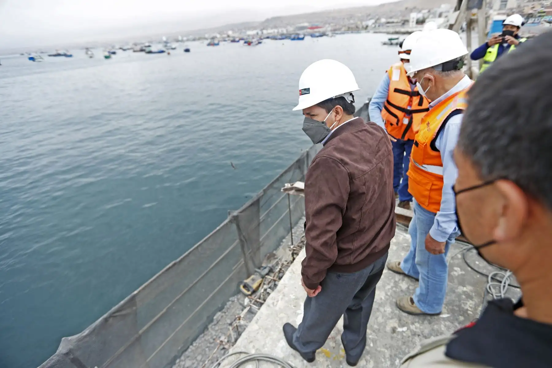 Presidente de la República, Pedro Castillo, supervisó obras de rehabilitación del terminal portuario de Ilo.

Foto:ANDINA/Presidencia