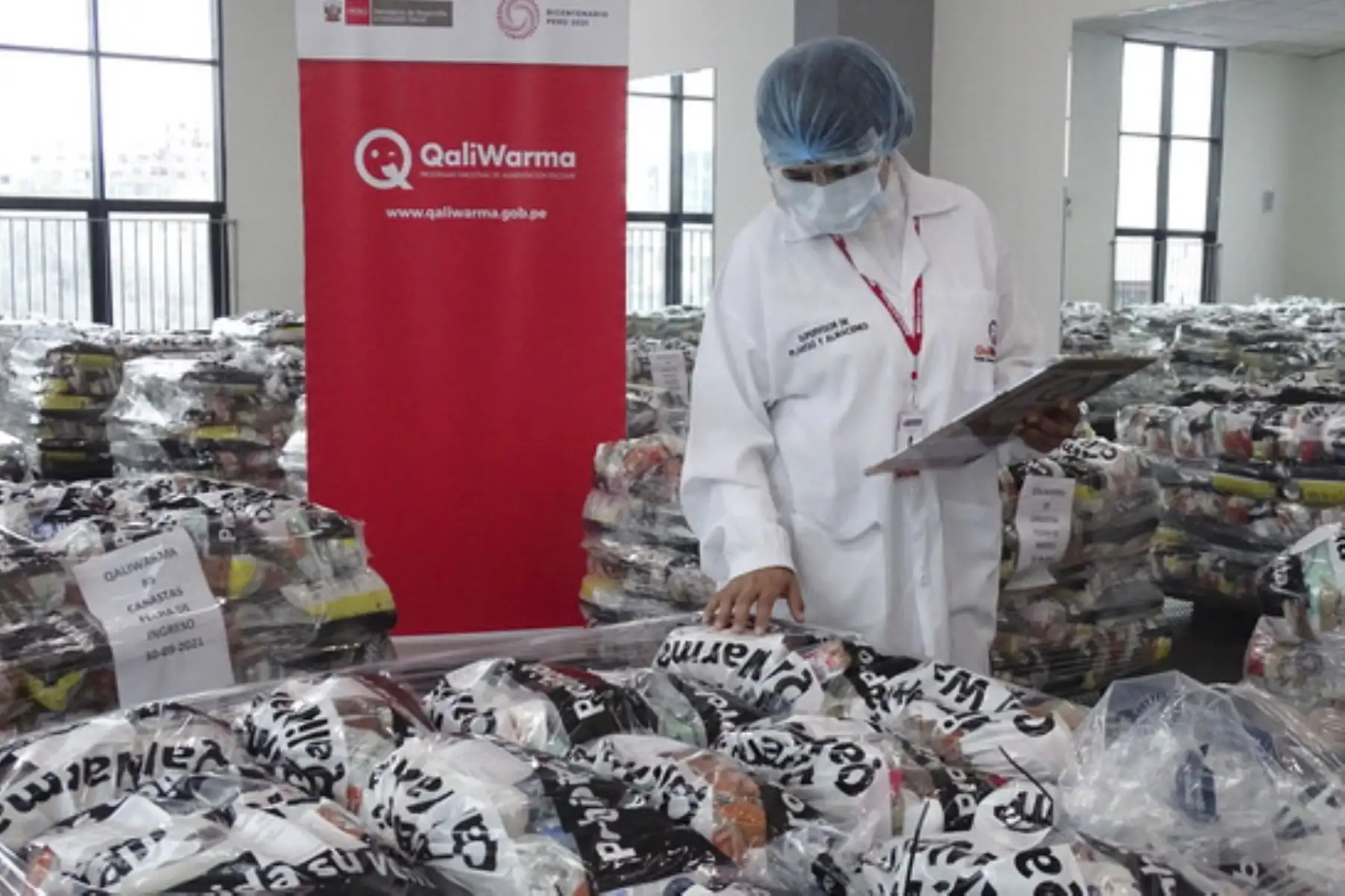 La comunidad empresarial en el rubro alimentos y el público en general pueden conocer la variedad de alimentos que el Programa Nacional de Alimentación Escolar-Qali Warma entregará, como parte del servicio alimentario en el ámbito nacional, a más de 4 millones de escolares para el próximo año, accediendo a las especificaciones técnicas de alimentos para el Proceso de Compras 2022, a través del aplicativo móvil denominado “Especificaciones QW”.  Foto: ANDINA/difusión.