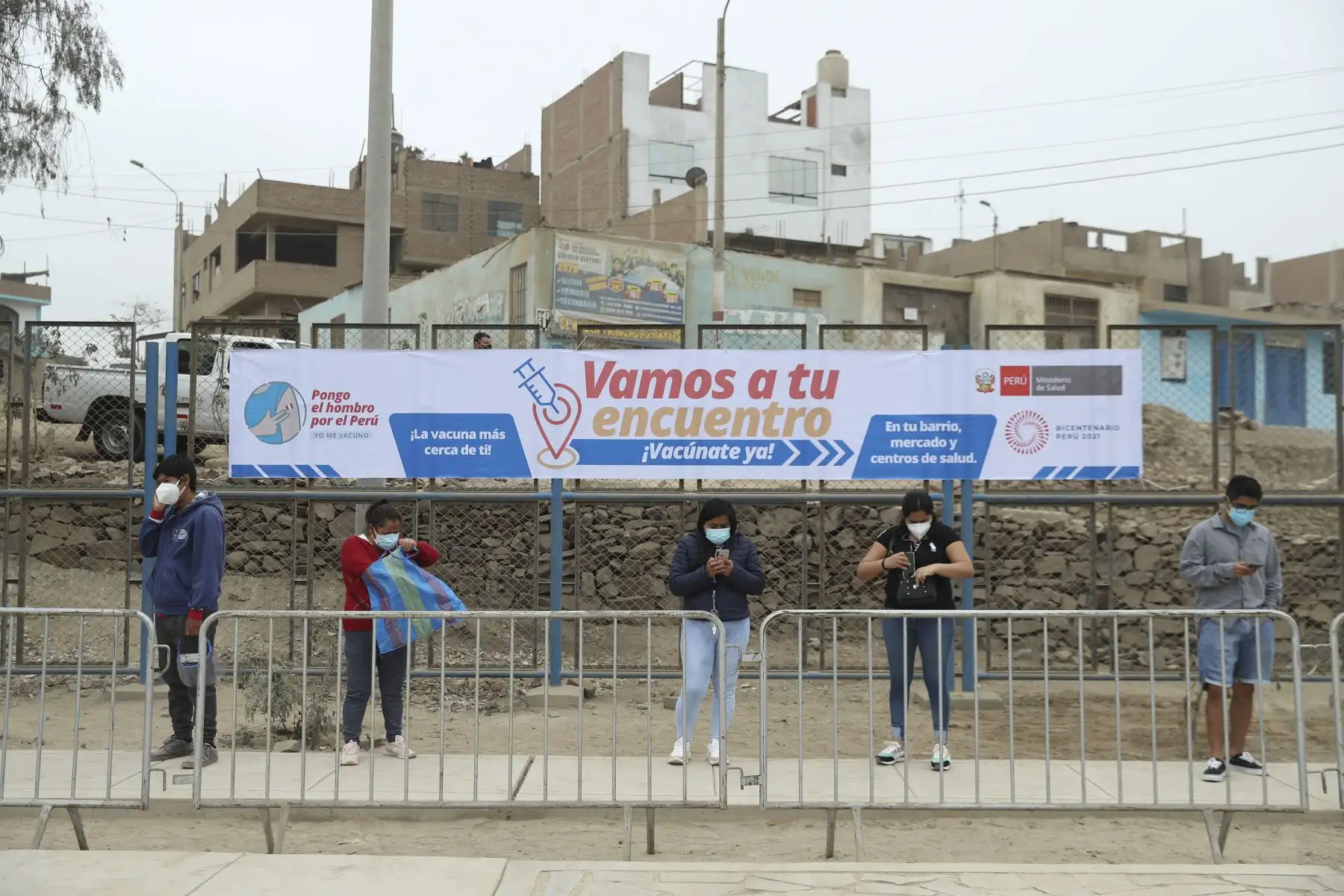 Jornada de vacunación contra la covid-19 “Vamos a tu encuentro ¡Vacúnate ya!” llegó al Cerro Candela, en el distrito de San Martín de Porres. Foto: ANDINA/Carla Patiño