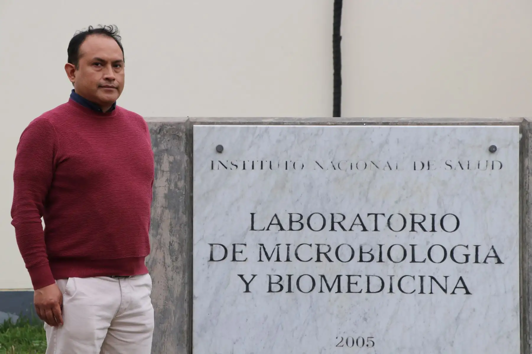 Al biólogo molecular le sorprende, la capacidad de mutar que tiene el virus de la covid-19; la aparición no prevista de la variante local  (lambda) y la facilidad que tiene para ingresar a la célula humana por sus espículas. Foto: ANDINA/ INS.