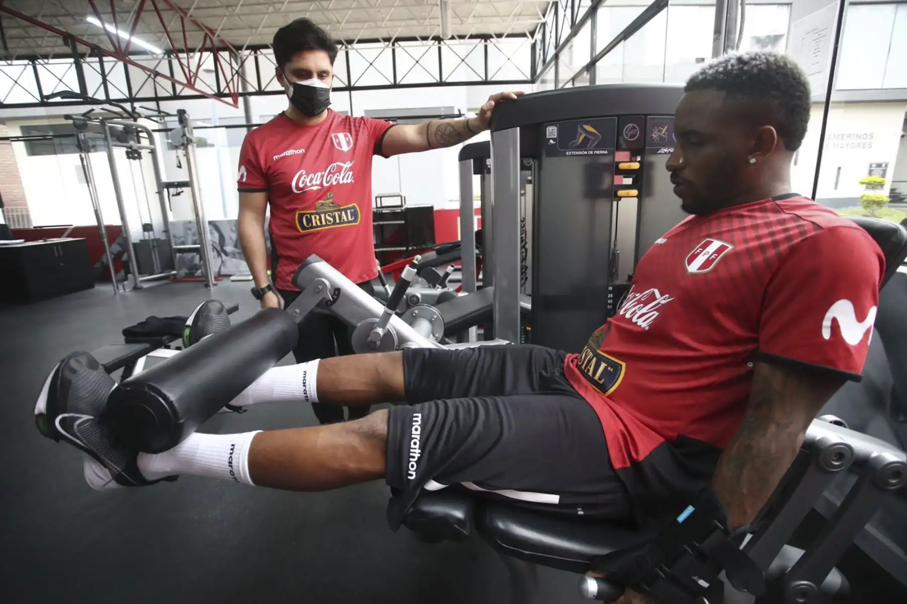 Jefferson Farfán. A tres días del duelo ante Chile, la Selección Peruana entrenó en la Videna con 23 jugadores. Foto: FPF