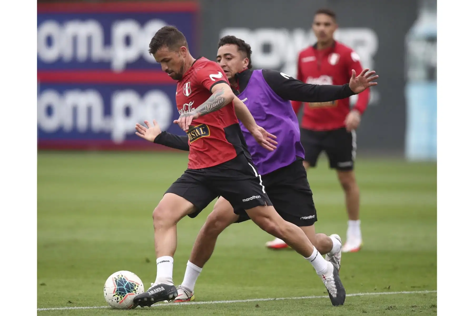 Gabriel Costa. A tres días del duelo ante Chile, la Selección Peruana entrenó en la Videna con 23 jugadores. Foto: FPF