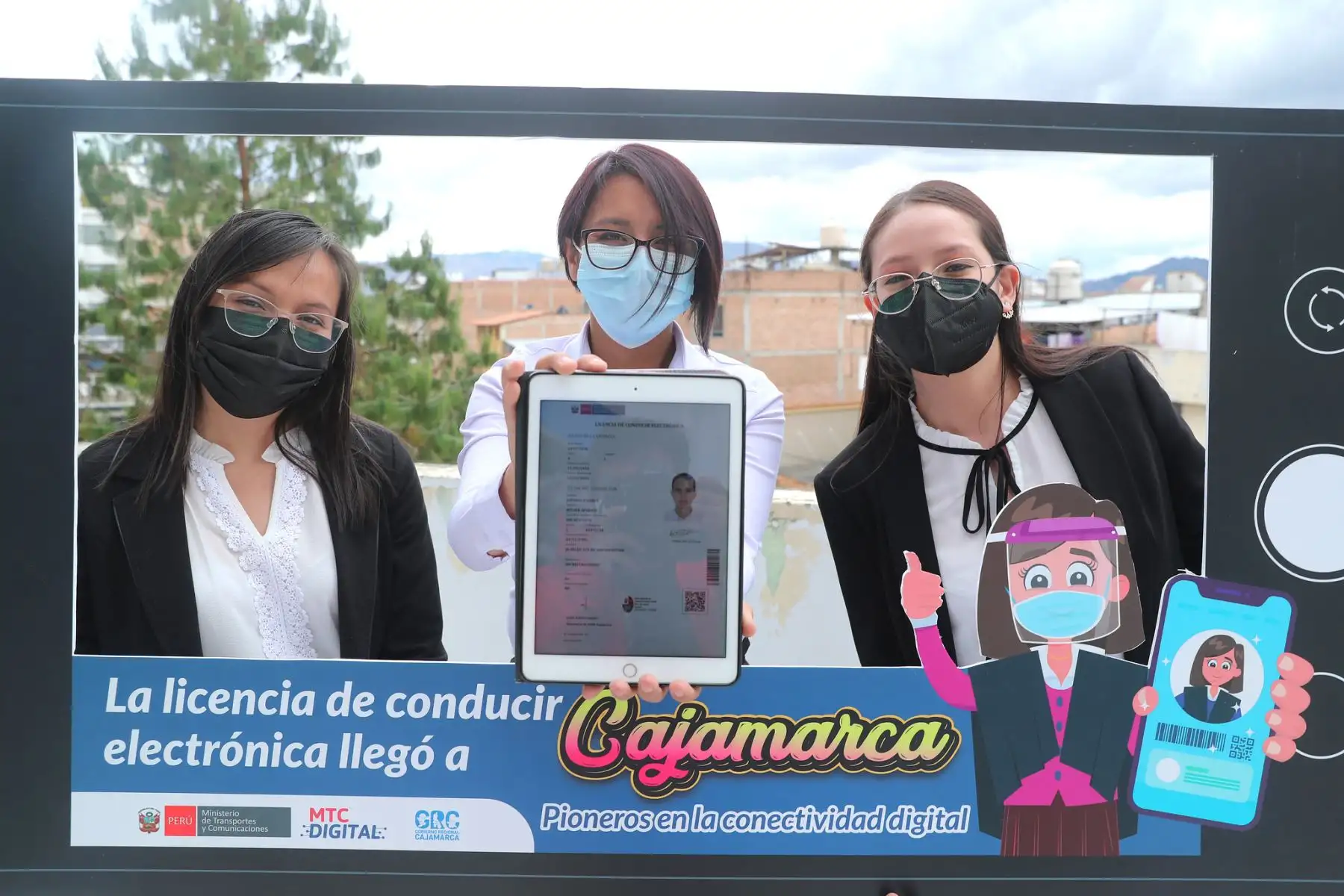 Cajamarca es la primera región que ha empezado a emitir la licencia de conducir electrónica como parte del plan MTC Digital, impulsado por el Ministerio de Transportes y Comunicaciones (MTC) con el objetivo de agilizar y modernizar los servicios que el Estado brinda a la ciudadanía. Foto: MTC