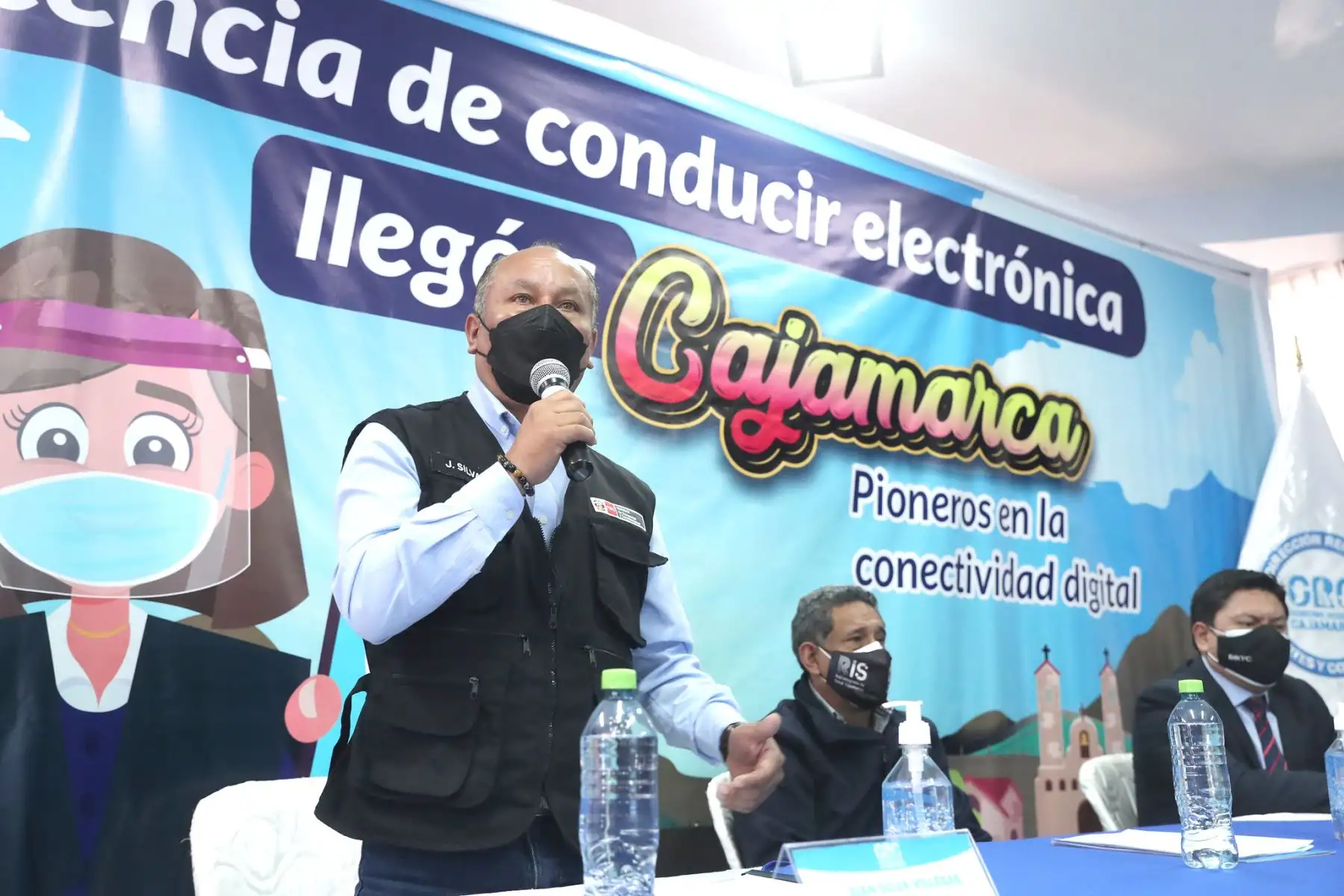 Cajamarca es la primera región que ha empezado a emitir la licencia de conducir electrónica como parte del plan MTC Digital, impulsado por el Ministerio de Transportes y Comunicaciones (MTC) con el objetivo de agilizar y modernizar los servicios que el Estado brinda a la ciudadanía. Foto: MTC
