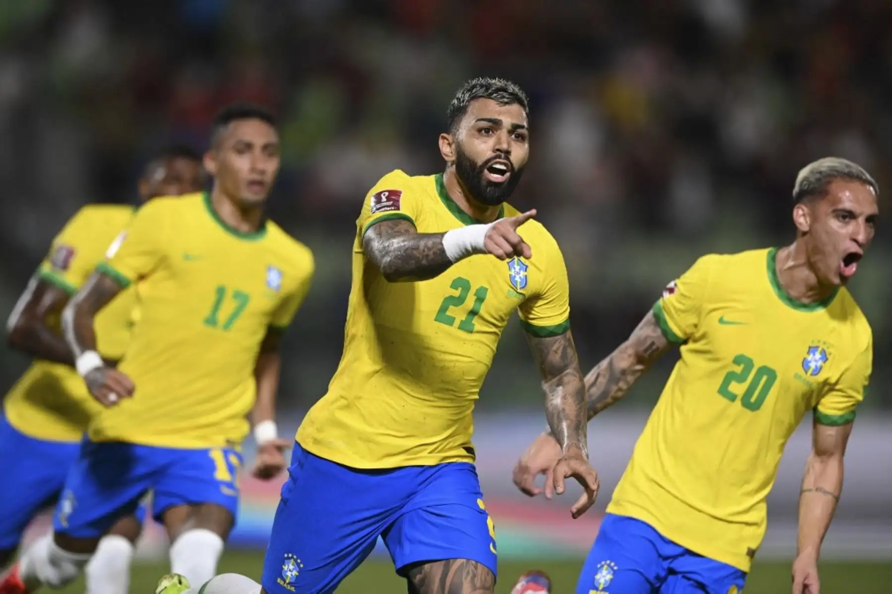 Gabriel Barbosa de Brasil celebra tras anotar contra Venezuela durante el partido de fútbol de clasificación sudamericano para la Copa Mundial de la FIFA Qatar 2022 en el Estadio Olímpico UCV en Caracas el 7 de octubre de 2021. Foto: AFP