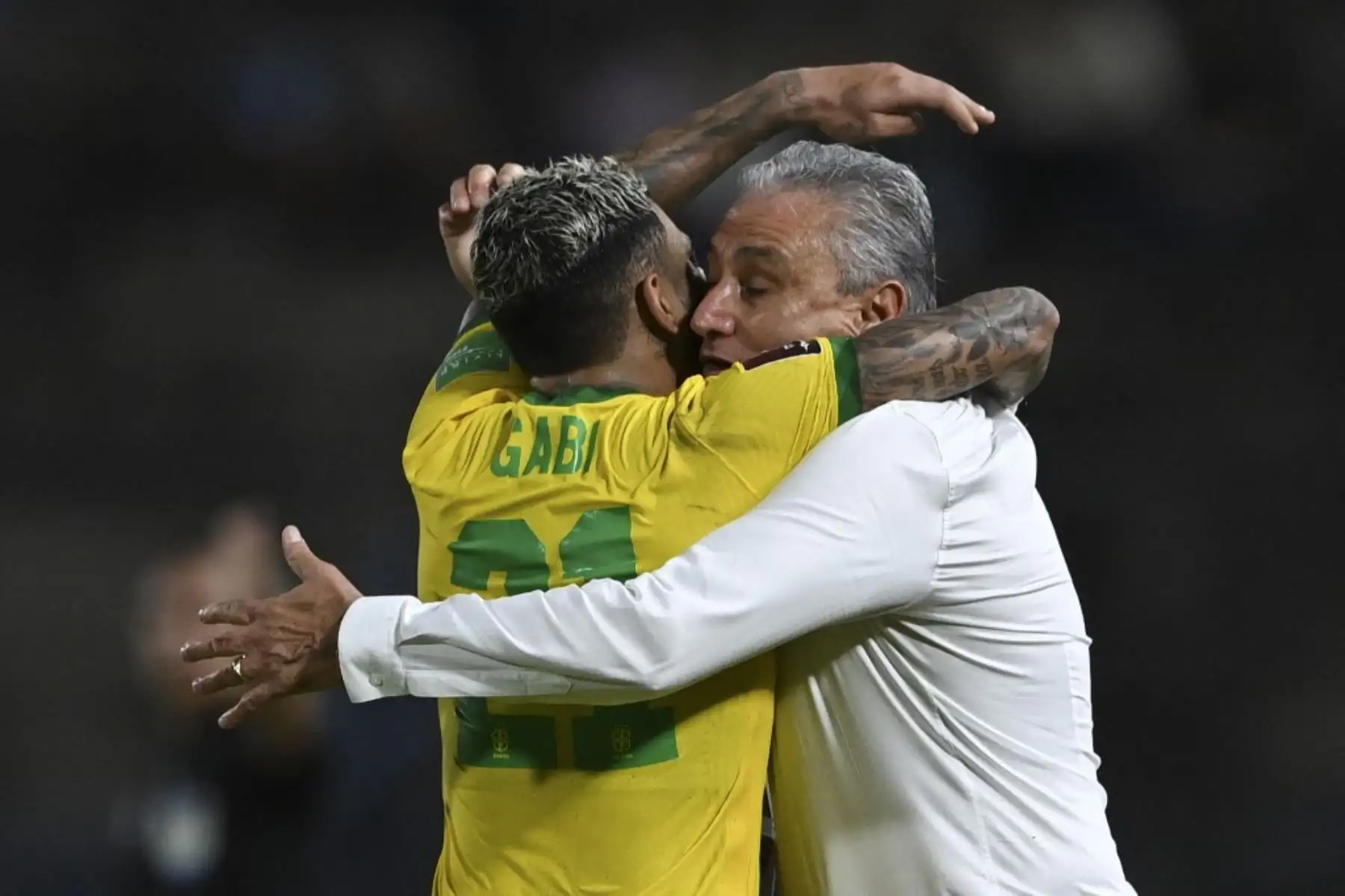 Gabriel Barbosa de Brasil celebra tras anotar contra Venezuela durante el partido de fútbol de clasificación sudamericano para la Copa Mundial de la FIFA Qatar 2022 en el Estadio Olímpico UCV en Caracas el 7 de octubre de 2021. Foto: AFP