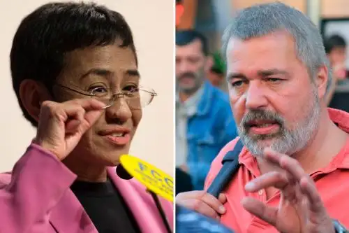 Los periodistas María Ressa (Filipinas) y Dmitry Muratov (Rusia) fueron galardonados por el Comité Nobel en Oslo. Foto: EFE/EPA/Jerome Favre/Sergei Chirikov.