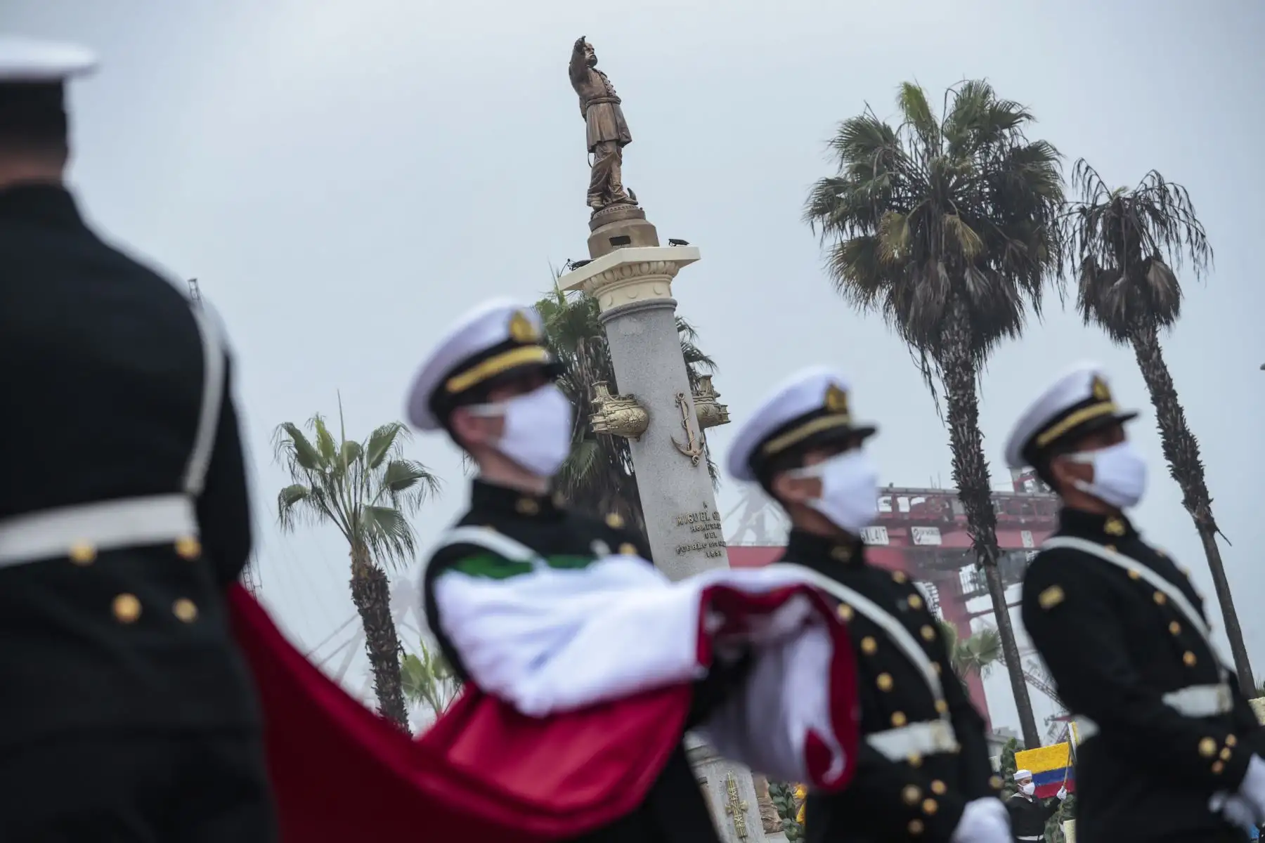 El presidente de la República, Pedro Castillo, participa en la ceremonia por el bicentenario de la Marina de Guerra del Perú y el 142 aniversario del glorioso Combate Naval de Angamos. Foto: ANDINA/ Prensa Presidencia