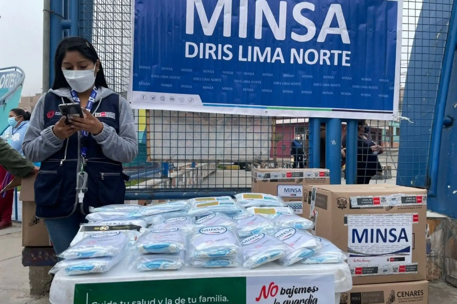 ¡Vacúnate Ya! llegó al Módulo Deportivo La Pascana para vacunar contra la covid-19 a la comunidad del Cercado de Lima. Foto: Minsa