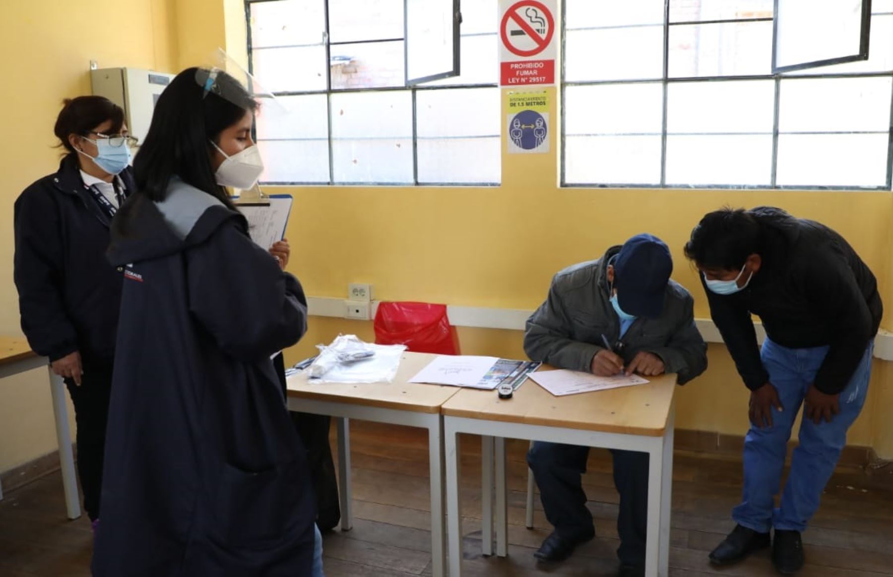 Revocatoria: primera mesa de sufragio se instaló en Tauripampa, en la provincia de Yauyos Revocatoria: primera mesa de sufragio se instaló en Tauripampa, en la provincia de Yauyos