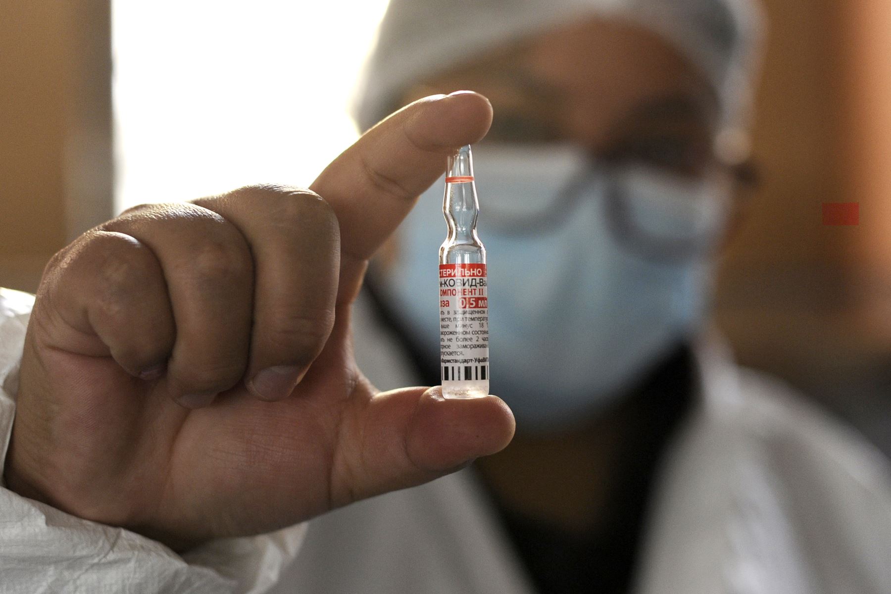 La inmunización a los adolescentes de 16 y 17 años iniciará el próximo 19 de octubre. foto: AFP