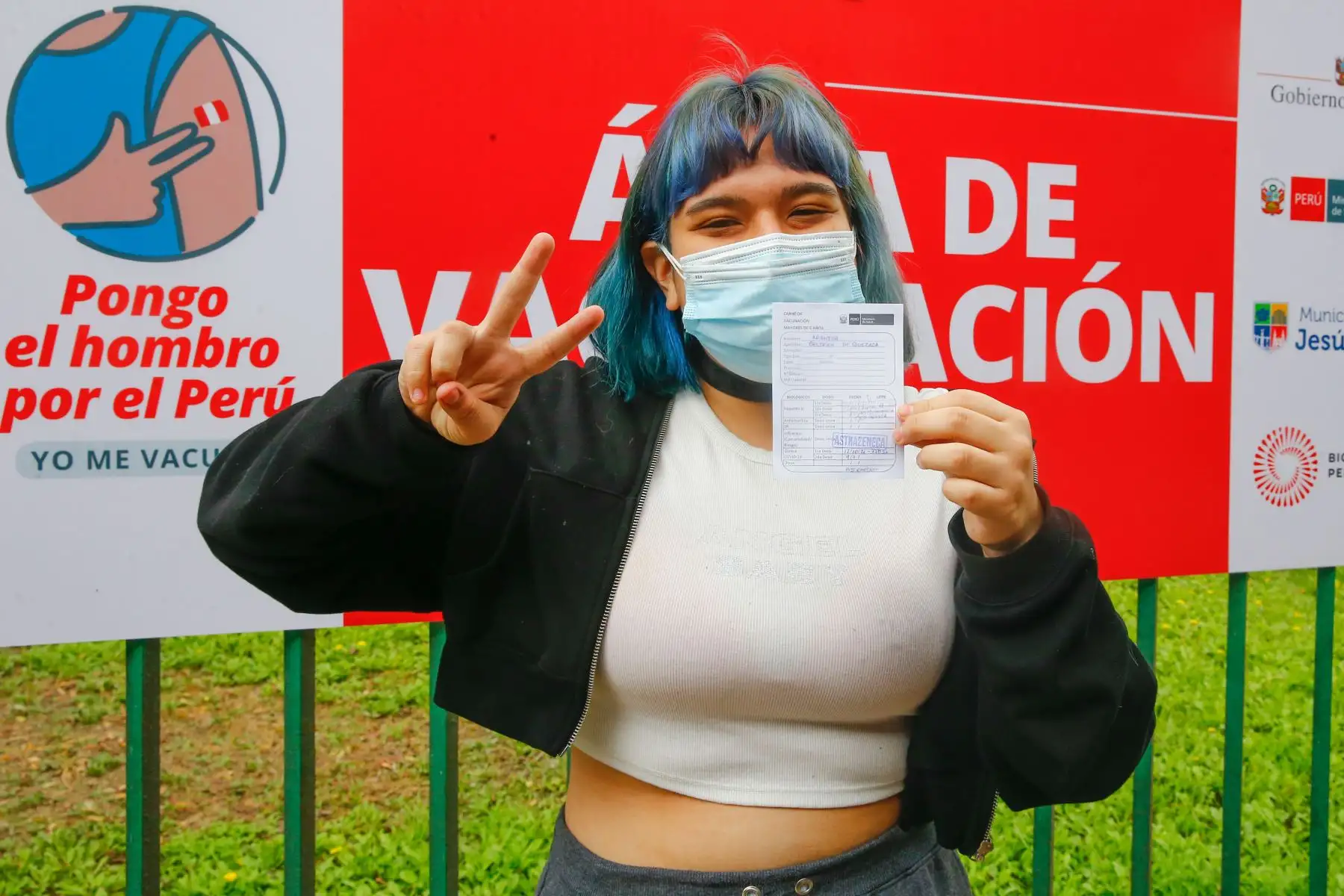 Campaña de vacunación a mayores de 18 años en el Campo de Marte.
Foto: Andrés Valle