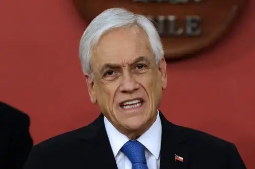 La medida regirá inicialmente por 15 días, prorrogables, en las provincias de Biobío y Arauco, en la región de Biobío, y Malleco y Cautín, en la Araucanía, indicó el mandatario conservador. Foto: AFP